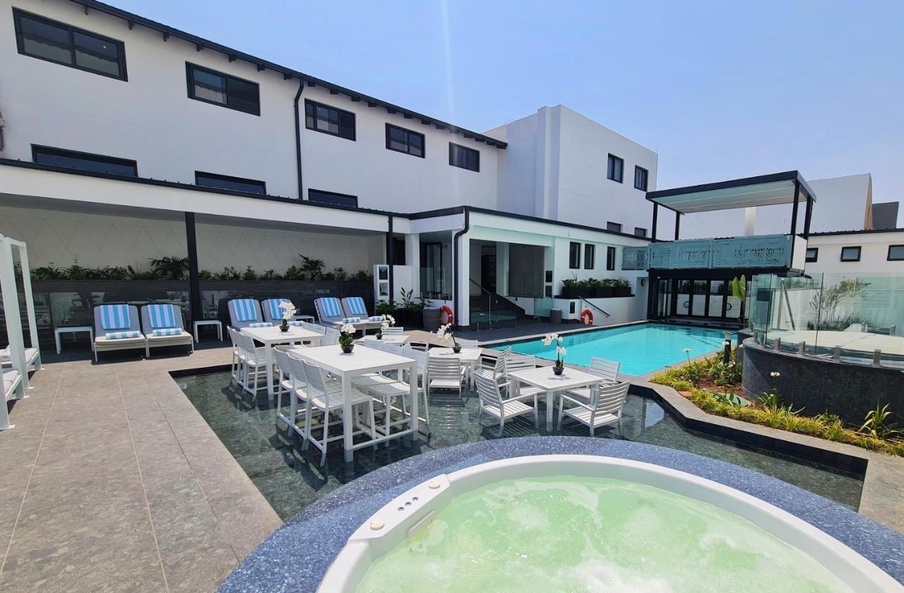 Mint Hotel 84 On Katherine Johannesburg Exterior photo